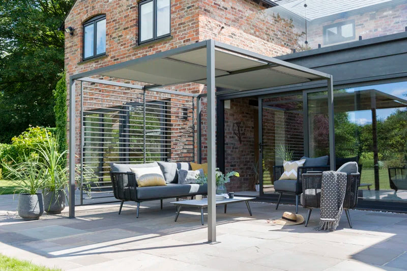 Bradenville 2.8 Sliding Roof Pergola